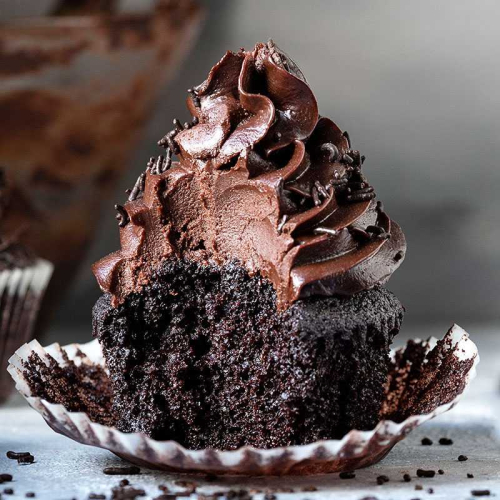 easy-chocolate-cupcakes-with-olive-oil-mascarpone-ganache-frosting-feat